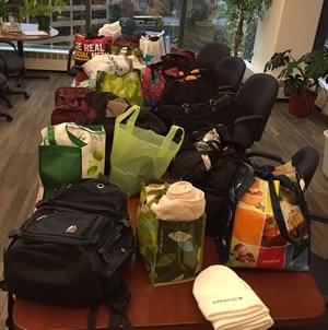Random Act of Kindness (RAK Day) was on Friday November 6th. ASSOCIUM donated items and cash to create 36 'Giving Bags'. The ASSOCIUM GAIN team took those bags into downtown Toronto and randomly gave out to those in need.
